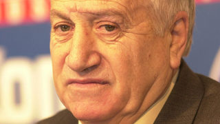 Поклонението пред <span class="highlight">Иван</span> <span class="highlight">Абаджиев</span> ще бъде на стадион "Васил Левски"