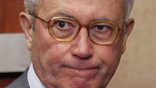 Италия се опитва да приключи ерата на раздутите разходи