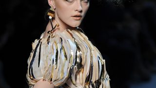 Фотогалерия: Диор, Армани и <span class="highlight">Жос</span> в Седмицата на модата в Париж