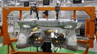 Само пет автомобилни концерна имат ръст на продажбите в Европа през юни