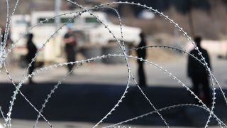 Косово забранява вноса от Сърбия и налага данък на босненските стоки