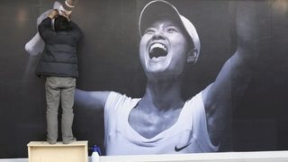Китайката На Ли атакува лидерството на Шарапова по приходи от спонсори
