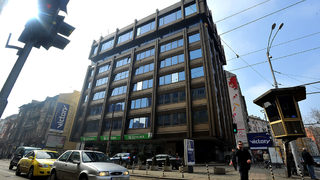 Според руските медии банка ВТБ ще препродаде "Булгартабак" след сделката