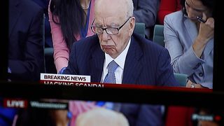 Ще изтърве ли династията Мърдок "семейния буркан с лакомства"