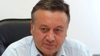 Новият директор на горите в Царево като главен герой в опит за "връщане" на гори
