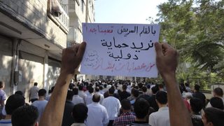 Италия иска ЕС да забави ембаргото на петрола от Сирия
