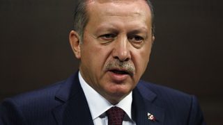 Ердоган праща още военни кораби в Източно Средиземно море