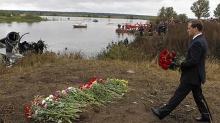 Медведев поиска рязко намаляване на брoя на руските авиокомпании