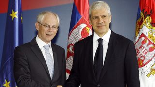 Брюксел отново подчерта, че членството на Сърбия в ЕС зависи от Косово