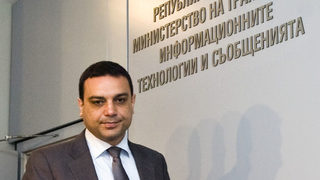 Ивайло Московски: Още около 3500 туристи на "Алма тур" трябва да бъдат транспортирани до края на сезона