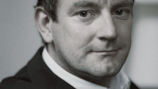 Рей Клуун, писател: Искам сам да съдя себе си