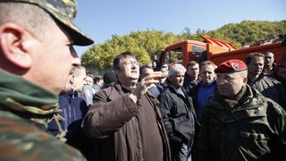 KFOR отпусна още един ден с барикади в Северно Косово
