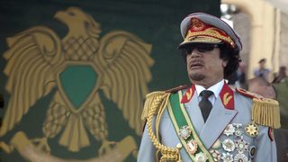 Human Rights Watch: <span class="highlight">ЦРУ</span> е измъчвало врагове на Кадафи преди да му ги предаде