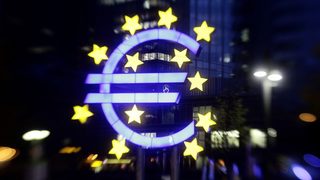 Сделка за еврото и Гърция след 8 часа тежки преговори