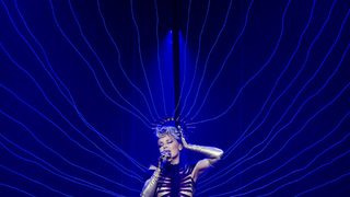 Руски милиардер купува британската звукозаписна компания EMI