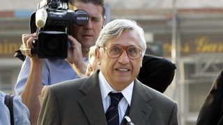 3.5 години затвор за бившия италиански гуверньор Фацио заради скандална приватизация