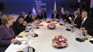 Папандреу в Кан, или нощта на "кристално ясните думи"