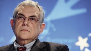 Кой е новият премиер на Гърция Лукас Пападимос