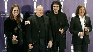 Барабанистът на Black Sabbath заплашва да напусне групата