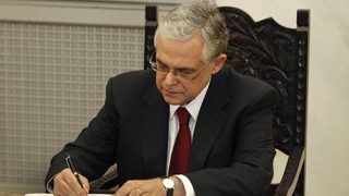 Новият гръцки премиер призова към солидарност членовете на кабинета