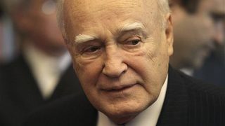 Grreporter: Гръцкият президент получава повече от Обама, докато народът затяга коланите