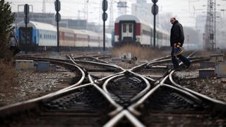 Започват преговори със синдикатите в НКЖИ