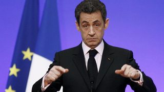 Центристите са новата заплаха за Саркози