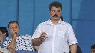 Фенове на "Левски" се обявиха срещу влизането на <span class="highlight">Шишков</span> в ръководството