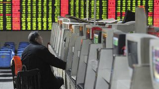 Пазарите в Азия потънаха след новината за смъртта на Ким Чен Ир