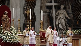 Папата призова да не се комерсиализира Коледа