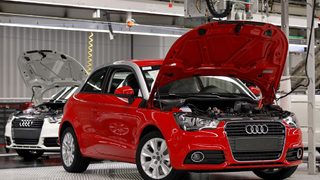 2012 г. ще бъде тежка за автомобилната индустрия, очаква шефът на Audi