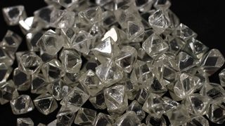 Диамантите ще станат по-скъпи от златото