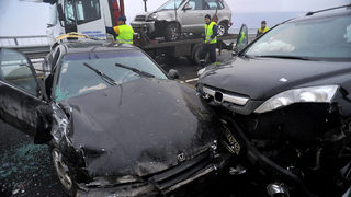 Четири коли се удариха верижно на Е-79, 40 закъсаха до хижа "Здравец" над Пловдив (обновена)
