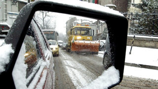 Обстановката в страната след снега и пороите постепенно се нормализира (обновена в 17.15ч и видео)