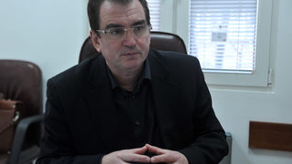 Д-р Страхил Ефремов: В пластичната <span class="highlight">хирургия</span> няма ред и това може да е опасно за пациентите