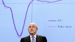 Еврокомисар: Отписването на гръцки дълг е необходимо зло