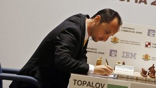 Веселин Топалов направи осмо реми на турнира в Холандия