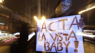 ГЕРБ: Няма да променяме законите за интернет заради АСТА