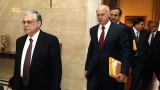 <span class="highlight">S</span>&P постави под въпрос ефекта от сделката за гръцкия дълг