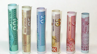 БВП нарасна с 1.6% през 2011 г., сочат <span class="highlight">експресни</span> <span class="highlight">оценки</span>