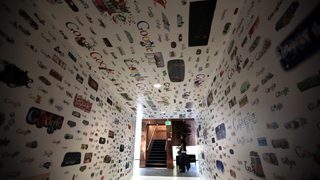 Музикалната <span class="highlight">индустрия</span> обмисля да съди Google заради пиратски линкове