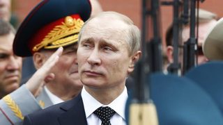 Визията на Путин за армията: Професионална и с най-добрата техника в света