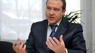 Читаво средно образование било достатъчно, за да се разбере сметката за парно