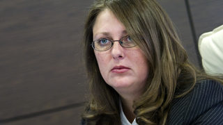 Виолета Николова <span class="highlight">за</span> скандалните си бонуси: Това са лични данни