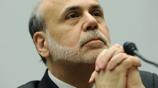 Предупрежденията на Федералния резерв притиснаха пазарите