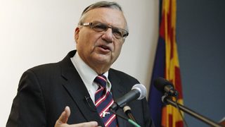 Шериф от Аризона твърди, че актът за раждане на Барак Обама е фалшив