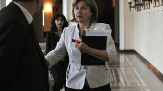 Шефът на кабинета на Борисов: Всички на политически позиции са върнали бонусите си за 2011 г.