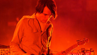 Китаристът на Radiohead издава албум с полския композитор Кшищоф Пендерецки
