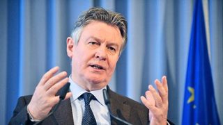 Брюксел готви мерки срещу Аржентина заради национализацията на компанията YPF