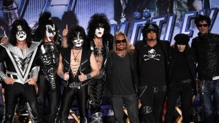 Фотогалерия: KISS и Motley Crue заедно на турне